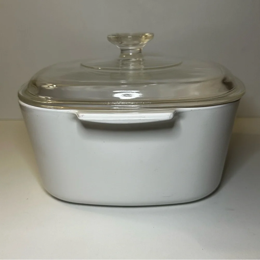 Vintage Corning Ware Blue Cornflower 3 Quart Baking Dish with Pyrex Lid - Picture 7 of 16